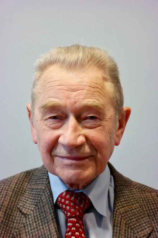 Radca
                    prawny Zbigniew Pokuszyński